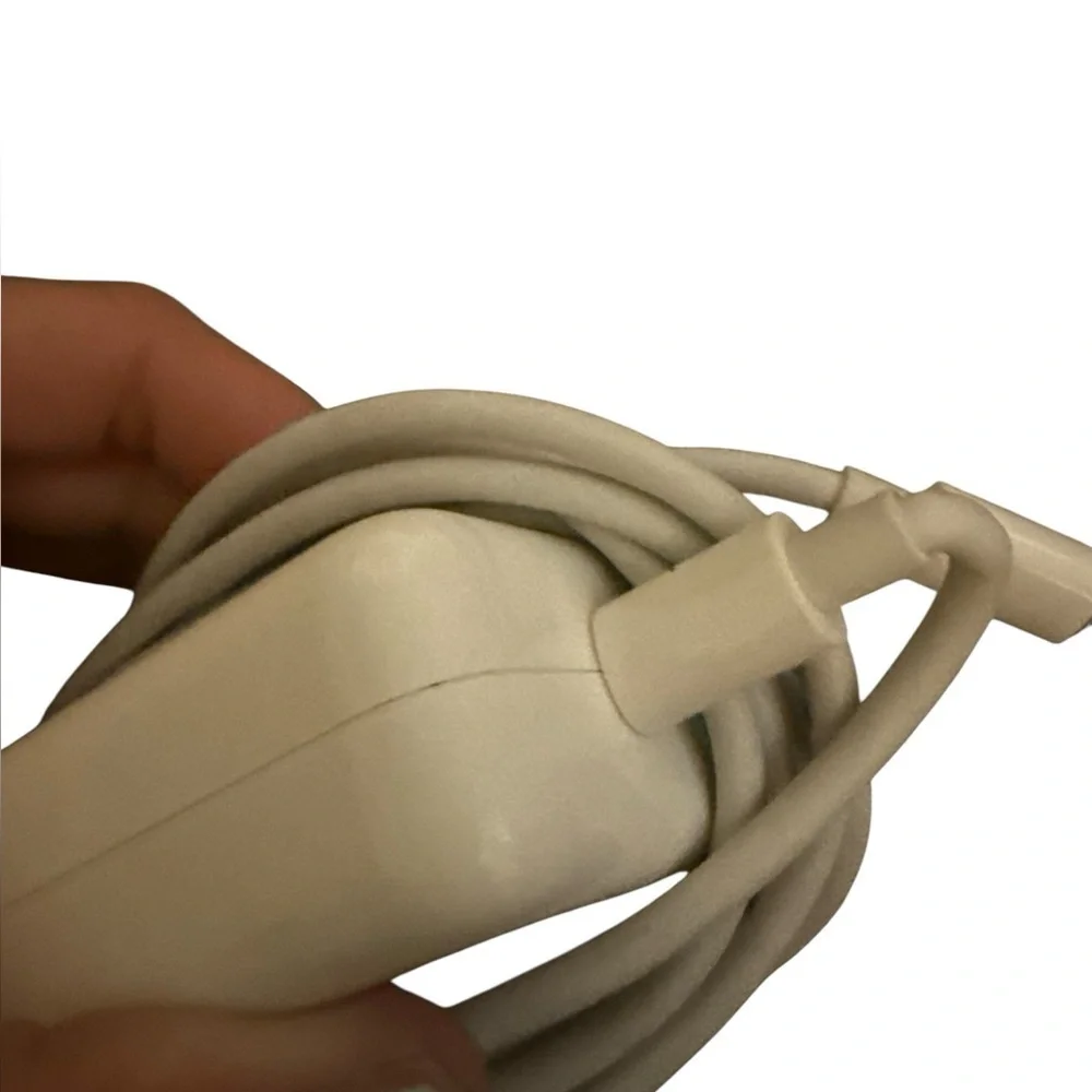 Apple charger devices
